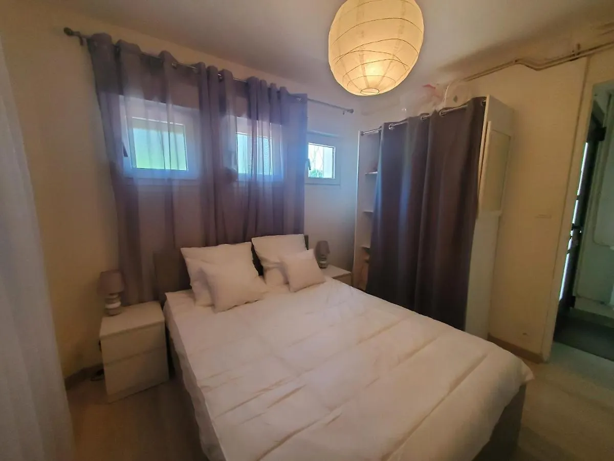Port Frejus T2 58M2 Climatise Avec Terrasse, Parki Apartment France