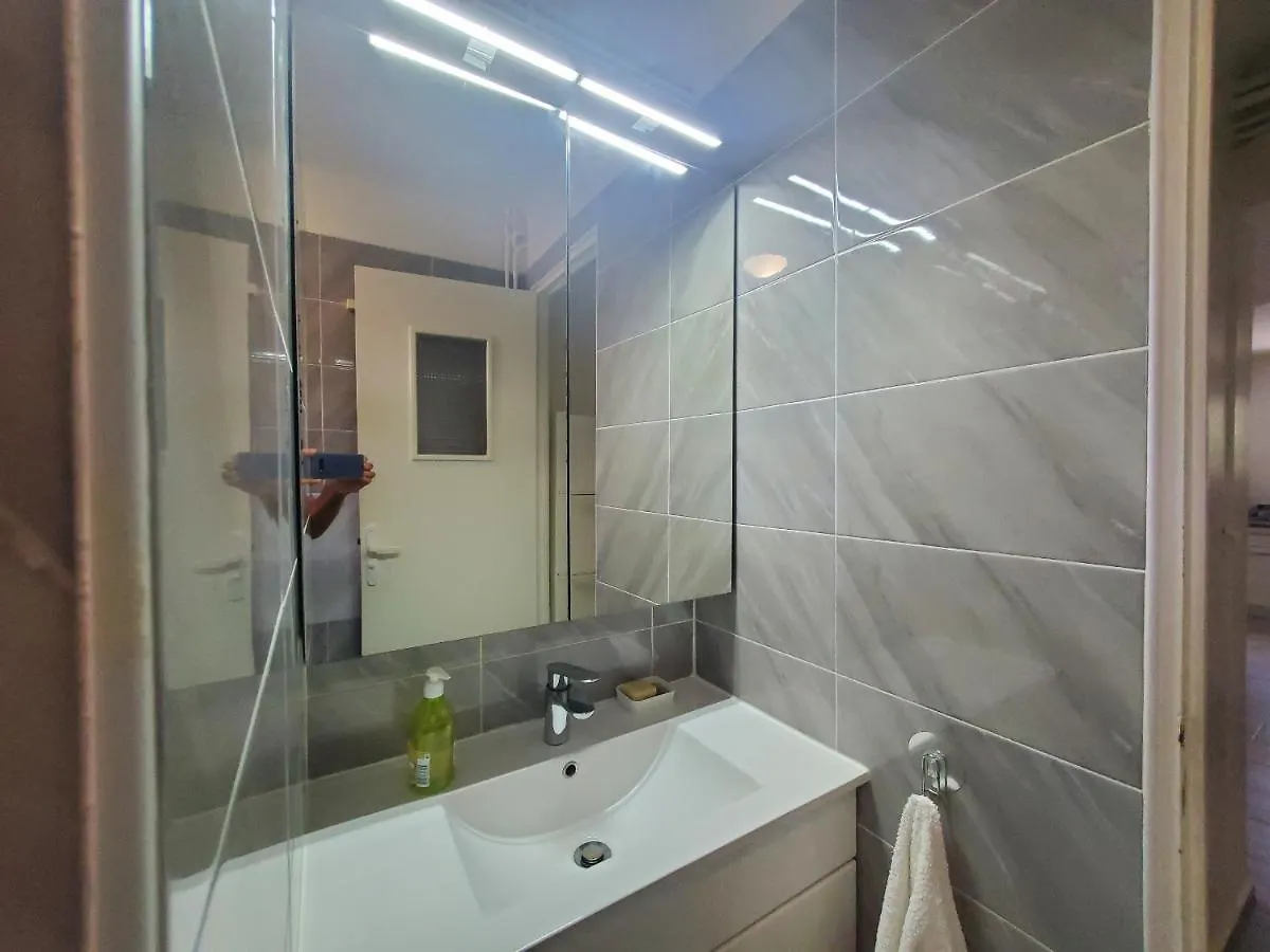 Port Frejus T2 58M2 Climatise Avec Terrasse, Parki Apartment France